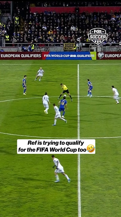 Ref is trying to qualify for the FIFA World Cup too 😂
