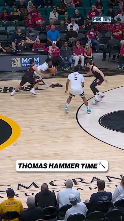 DJ Thomas with the slam to end the half 💪