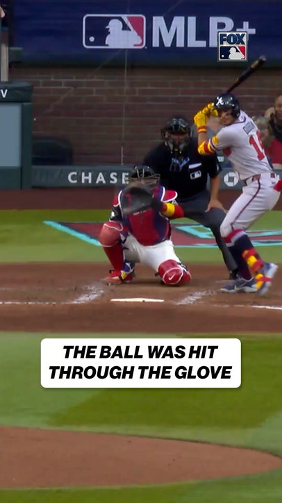 Mauricio Dubón hit the ball so hard, he broke Geraldo Perdomo's glove! 😱