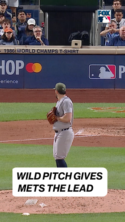 Yankees' Carlos Rodón throws WILD PITCH & ERROR To Give METS The Lead 🤯