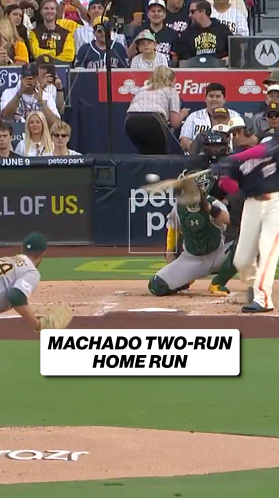 Manny Machado rips a two-run homer to even the score!