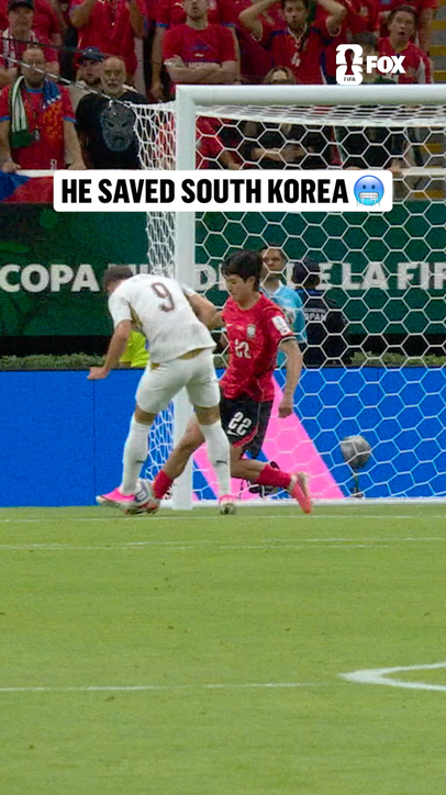 Kim Seung-gyu comes up with a massive game-saving save