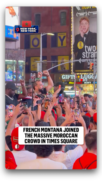 The Moroccan-American rapper was taking in the ELITE vibes in Times Square last night 🇲🇦  (via X/Jafkech)