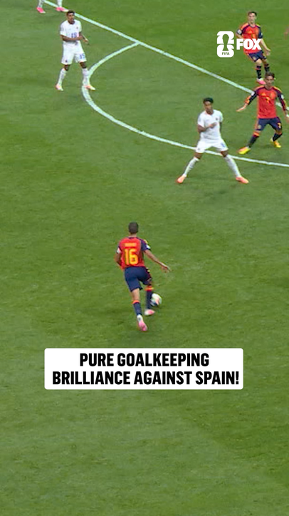 40-year-old Vozinha with a massive save against Spain 🇨🇻