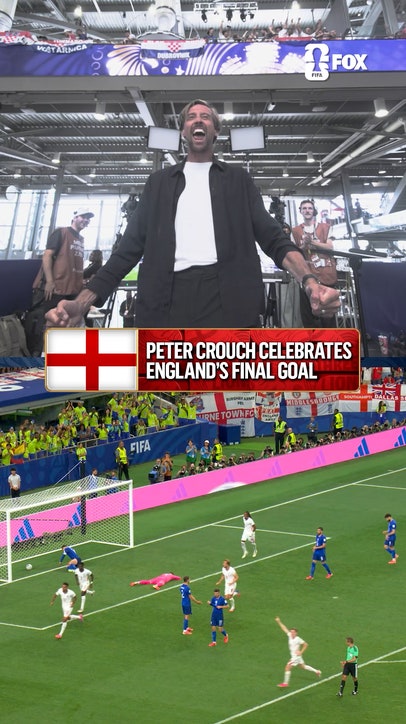 🏴󠁧󠁢󠁥󠁮󠁧󠁿 Peter Crouch is all of England right now