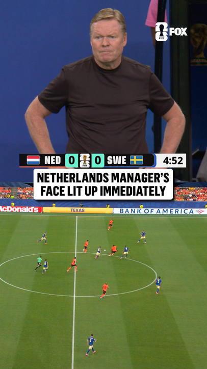 It didn't take long for Ronald Koeman to celebrate his team on the pitch today 🇳🇱