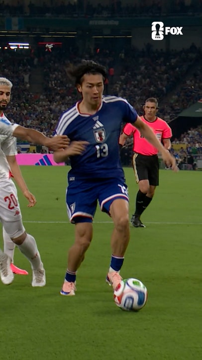 Nakamura sends it in and Kamada sends it home! 🇯🇵
