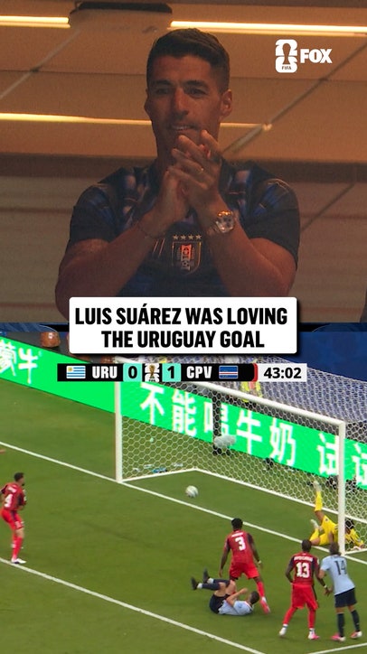 Uruguay's first goal had legend Luis Suárez smiling 🇺🇾