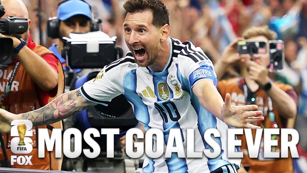 Messi Does It AGAIN 𤯠Scores Brace vs Austria To Become All-Time FIFA World Cup⢠Goalscoring Leader