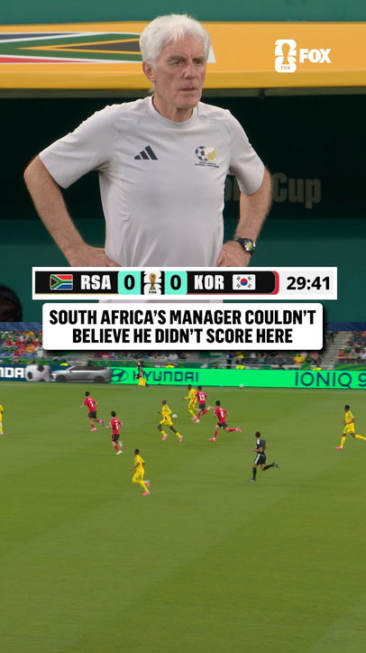 Hugo Broos couldn't believe these golden chances weren't converted 🇿🇦