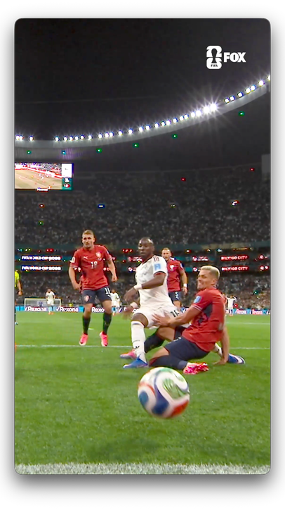 Quiñones cleaned it up to give Mexico the 2-0 lead 🔥