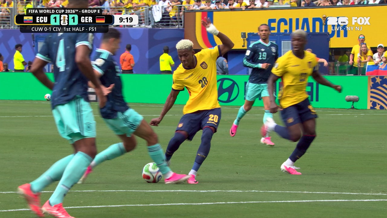 Nilson Angulo pulls Ecuador even with goal from outside the box against Germany | 2026 FIFA World Cup™
