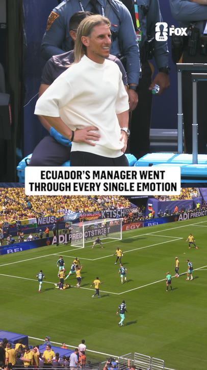 A rollercoaster of emotions for Ecuador manager Sebastián Beccacece in the first half 🇪🇨