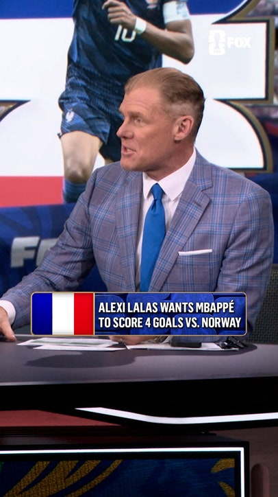 Alexi Lalas could not be any more French today 🇫🇷