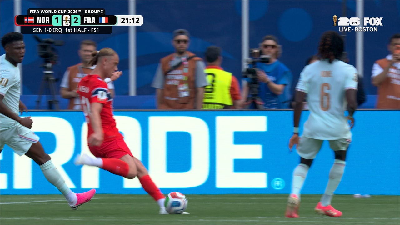 Thelo Aasgaard beats the keeper to cut Norway's deficit vs. France | 2026 FIFA World Cup™