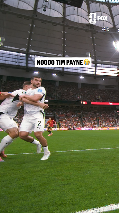 Tim Payne gave it his all on this play