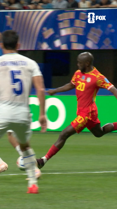 A beautiful curler into the bottom corner from Yoane Wissa for DR Congo 🇨🇩