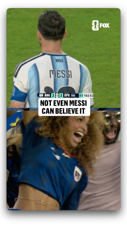 Messi loved that free-kick GOLAZO from Lo Celso 🇦🇷
