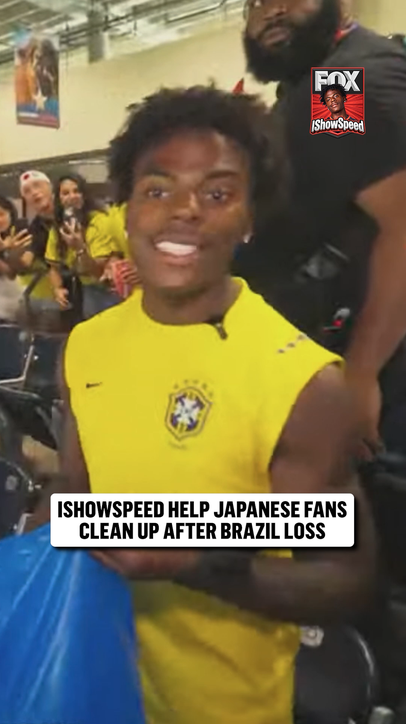 @ishowspeedsui joined one of sports' greatest traditions by helping Japan fans pick up trash after the game 🤝