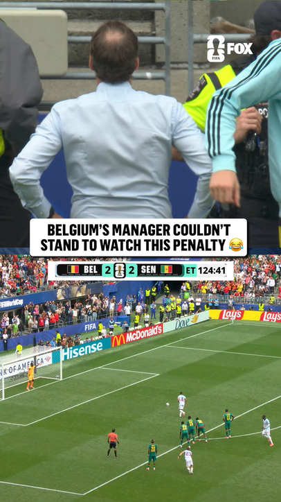 Belgium manager Rudi Garcia had to look away during the pivotal pen 🫣