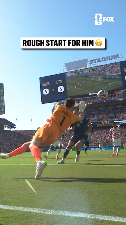 Jedi checks up on Bosnia and Herzegovina keeper Nikola Vasilj