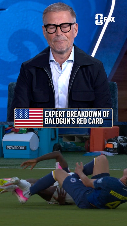 Former FIFA Referee & FOX Sports Rules Analyst, Mark Clattenburg, gives his thoughts on the Balogun red card