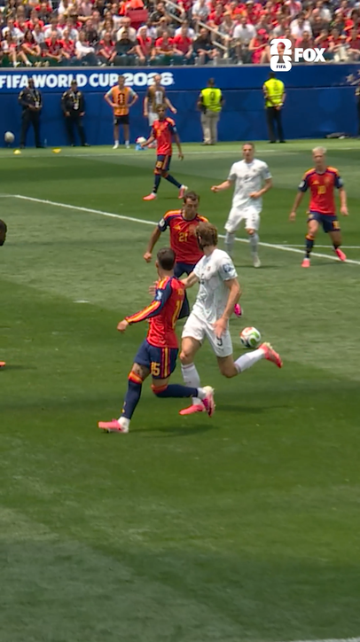 A beautiful team goal from Spain to take a 1-0 lead 🇪🇸