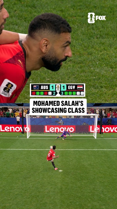 Mo Salah immediately went over to comfort Australian players ❤️