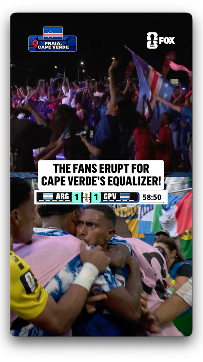 CAPE VERDE FANS ARE GOING CRAZY AFTER THE EQUALIZER AGAINST ARGENTINA 🇨🇻