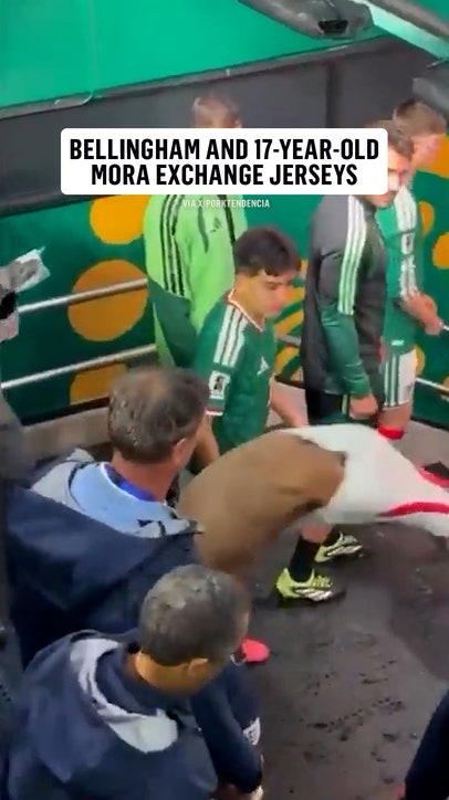 17-year-old Gilberto Mora swaps jerseys with Jude Bellingham postgame 🤝