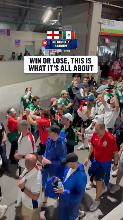 Mexico fans congratulated England fans on the way out of the stadium 👏