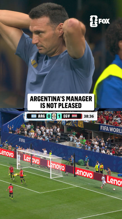 Lionel Scaloni reacts as Argentina can't find the back of the net