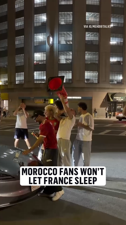 The Moroccan fans were outside of France's hotel in Boston last night making noises 🇲🇦