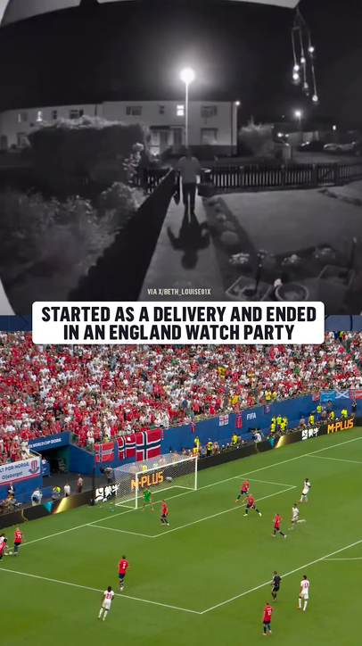 An unplanned watch party for this food delivery driver 🥹