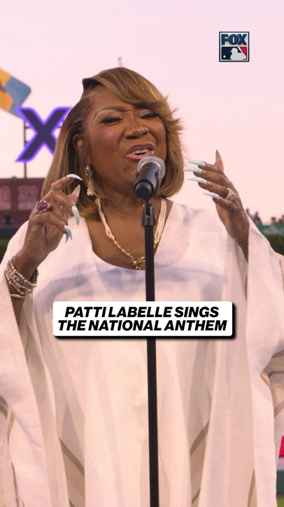 Patti LaBelle performs the National Anthem at Citizens Bank Park ahead of the MLB All-Star Game 🇺🇸