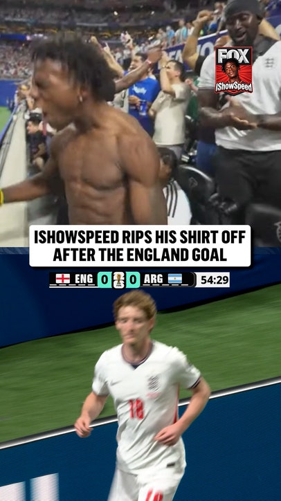 @Ishowspeedsui showing off the flag painted on his back after England found the opening goal 😂🏴