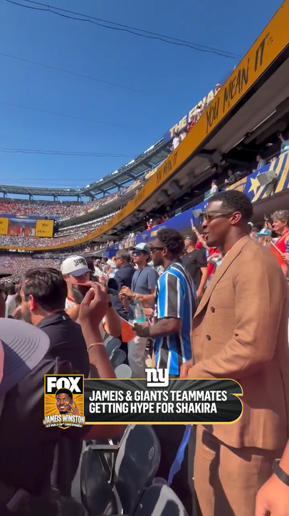 Shakira had Jameis and his @NYGiants teammates moving during the Final Halftime Show