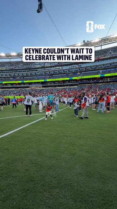 Lamine Yamal and his brother, Keyne, share a wholesome moment postgame