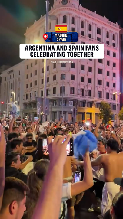 Argentina fans join the celebration ❤️