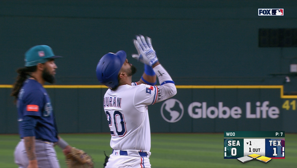 Rangers' Ezequiel Duran & Evan Carter contribute to three-run first inning vs. Mariners