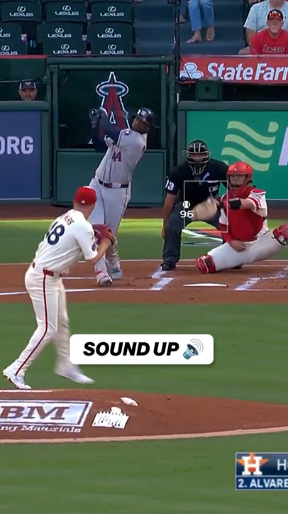 Yordan Alvarez with his MLB-leading 35th homer in 2026! ☄️