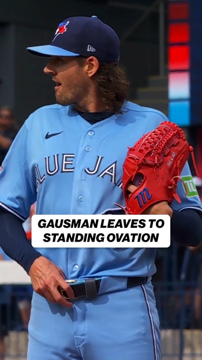 Kevin Gausman leaves the field in what could be his final start with the Toronto Blue Jays