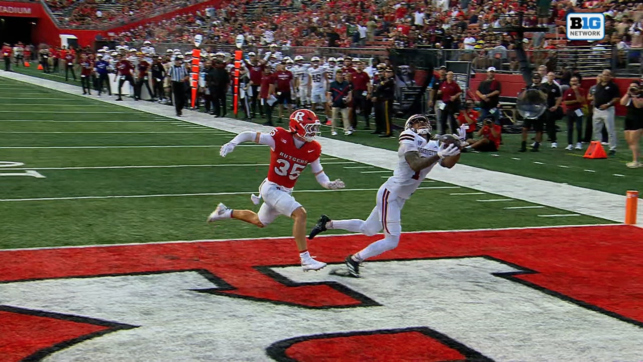 William Watson III hits Joseph Griffin Jr. for 31-yard TD, extending UMass's lead over Rutgers