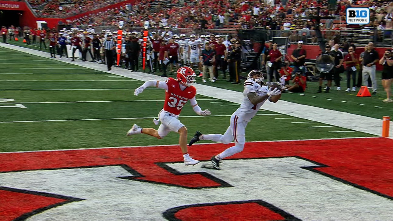 William Watson III hits Joseph Griffin Jr. for 31-yard TD, extending UMass's lead over Rutgers