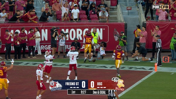 Jayden Maiava finds Tanook Hines for 8-yard-TD, giving USC the lead over Fresno State