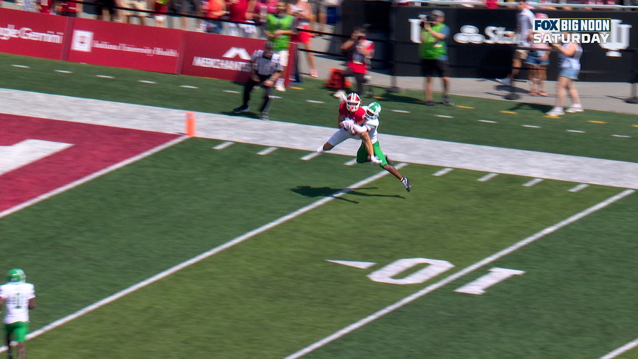Josh Hoover finds Charlie Becker AGAIN for 35-yard TD, extending Indiana’s lead over North Texas