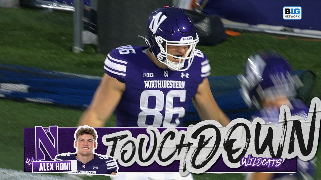 Northwestern's Aidan Chiles connects with Alex Honig for 11-yard TD to take lead over SD State