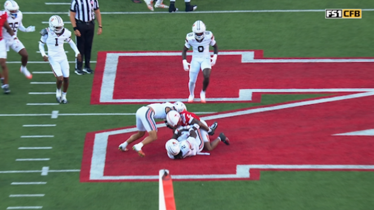 Bowling Green's JoJo Johnson snags an early interception vs Nebraska
