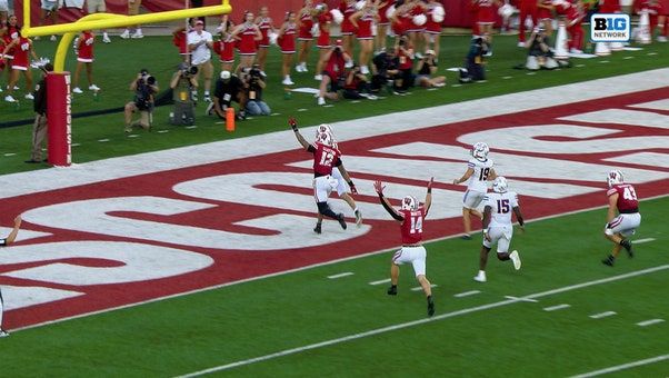 Carson Van Dinter blocks punt, returns for TD, extending Wisconsin over Western Illinois