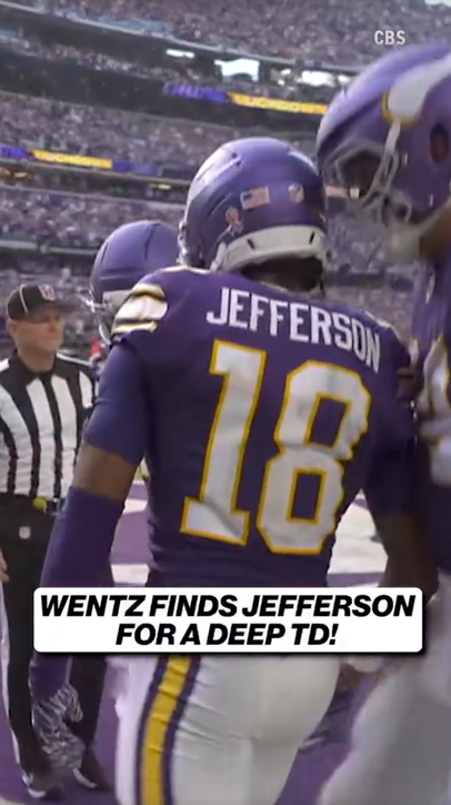Carson Wentz connects with Justin Jefferson for the TD!